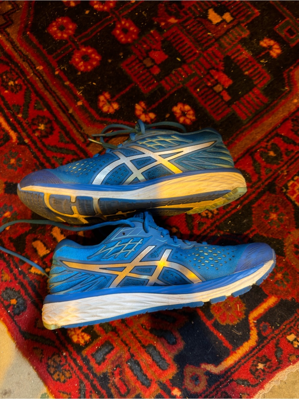 ASICS - Picture 5 of 10